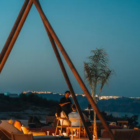 Hotel Divino Caldera *