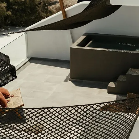 Divino Caldera فندق