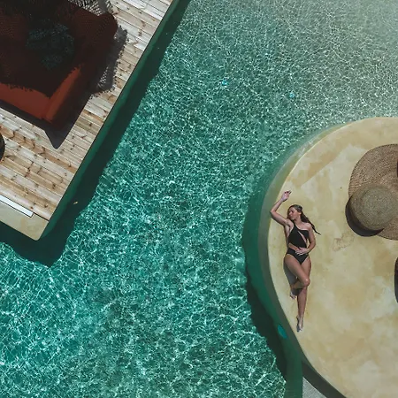 Hotel Divino Caldera *