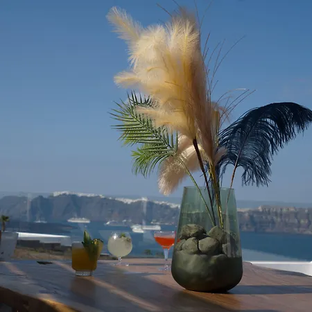 Hotel Divino Caldera