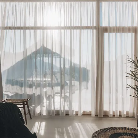 Divino Caldera Akrotírion