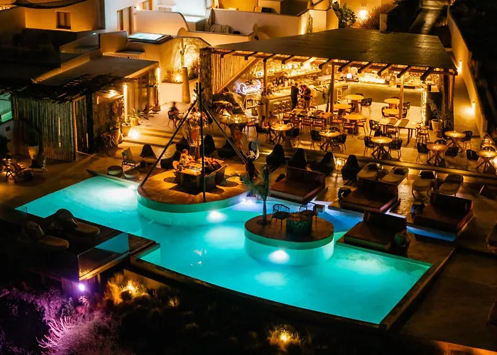 Divino Caldera Hotel 3*