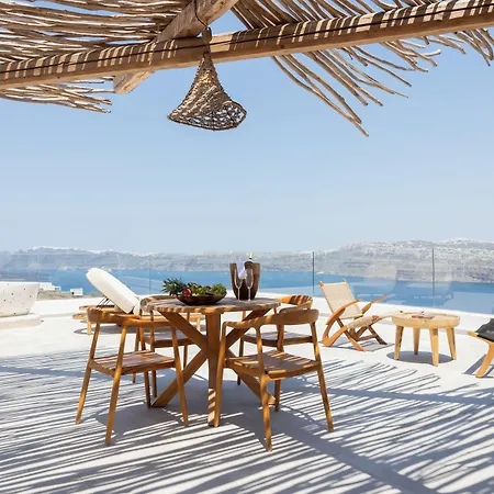 Divino Caldera Hotel *