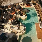 Отель Divino Caldera 5*