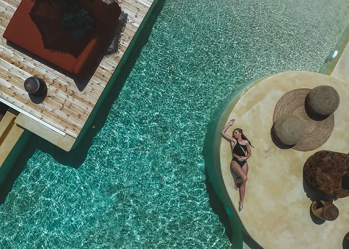 Hotel Divino Caldera 3*