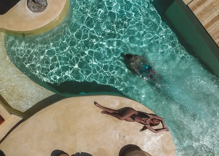 Divino Caldera Hotel Akrotírion